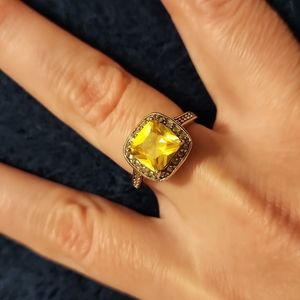 Fragrant Jewels Ring